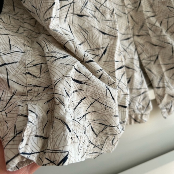 Vintage Classic Men's Casual Button Down Shirt - Cream and Black XXL - Picture 10 of 15